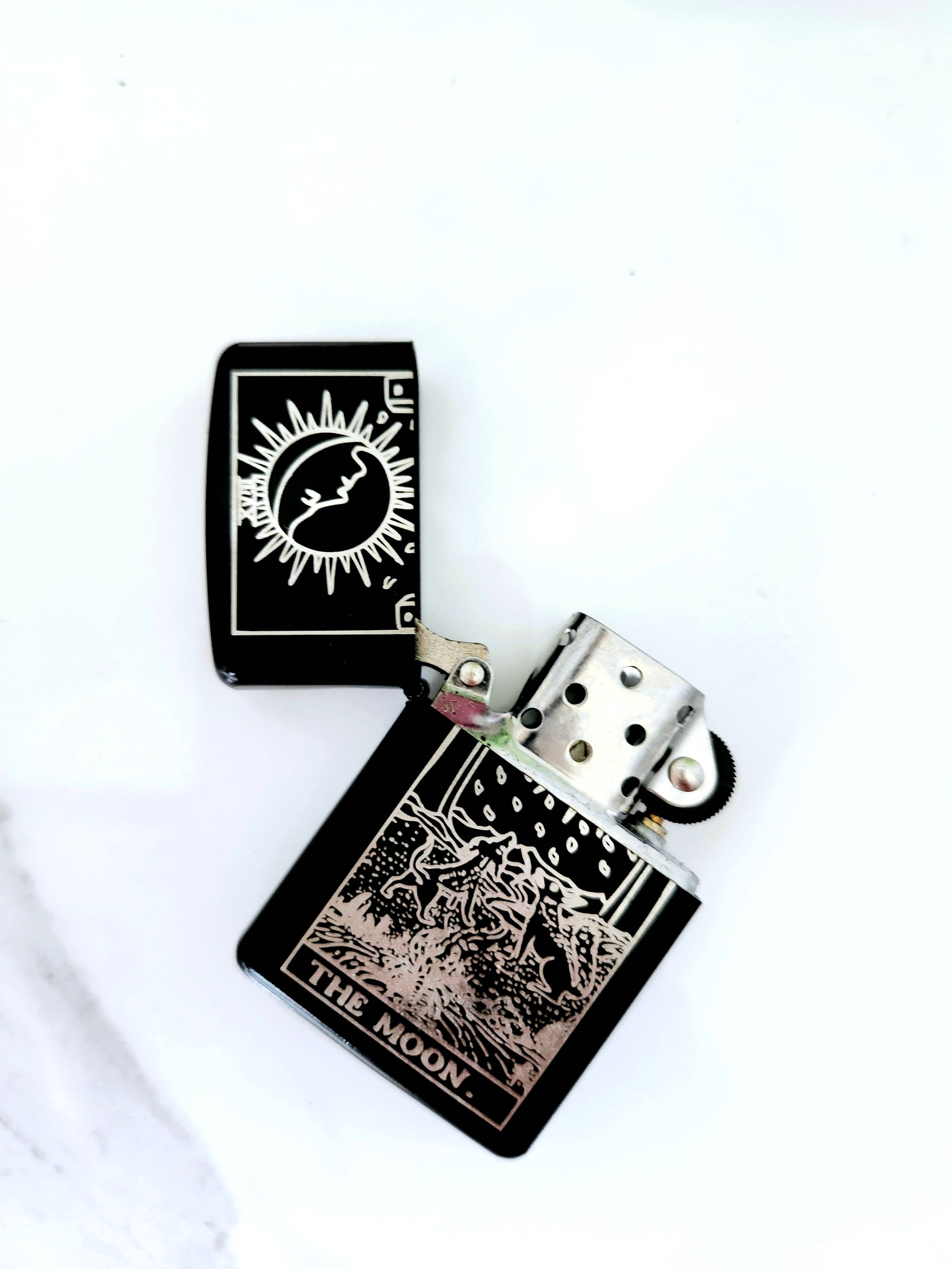 The Moon Tarot Engraved Flip Top Metal Windproof Lighter