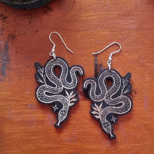 Snake Earrings: Black